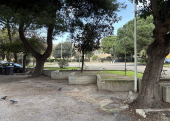 Piazza Medaglia Miracolosa, il Comune annuncia il restyling ma la zona continua a vivere una realtà di degrado e inciviltà (VIDEO)