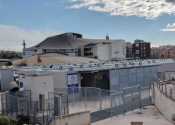 Cagliari, via i parcheggi attorno al mercato: “Più spazio alla mobilità sostenibile”