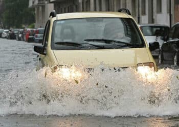 Addio primavera, su Cagliari si abbatte il ciclone dalle Canarie: arrivano sabbia e pioggia torrenziale