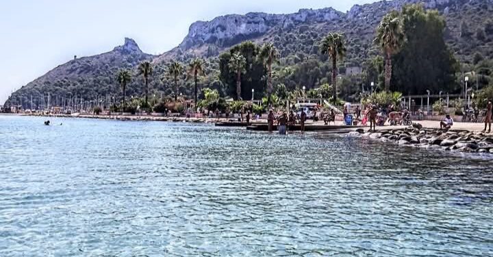 Le spiagge più belle escludono quelle italiane dalla top ten, ma la Sardegna si conferma come una delle mete predilette