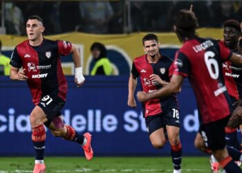 Cagliari, vietato sbagliare: alla Unipol in campo contro il Genoa per la volata salvezza