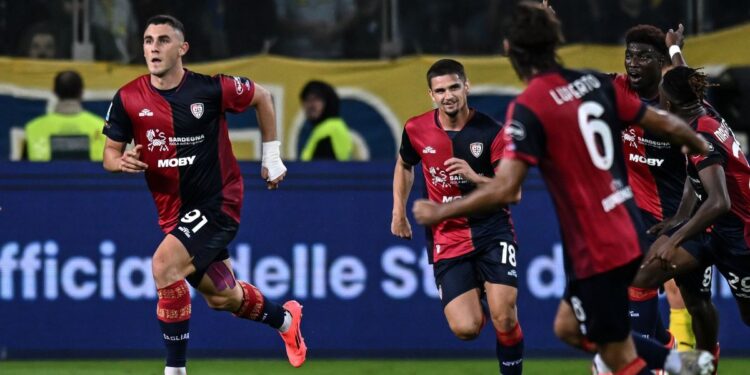 Cagliari, vietato sbagliare: alla Unipol in campo contro il Genoa per la volata salvezza