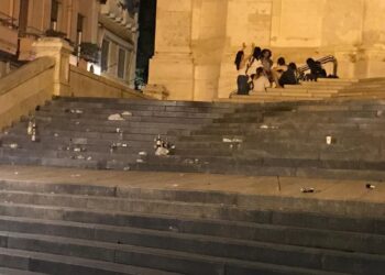 Malamovida a Cagliari: alcolici ai minorenni, furti, Marina e Stampace presi d’assalto