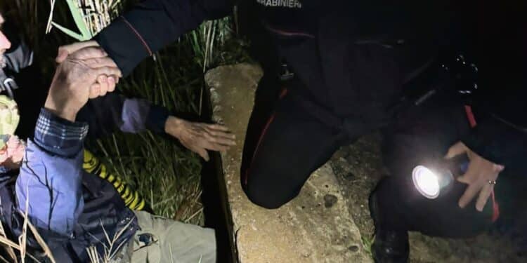 La ricerca di asparagi rischia di finire in tragedia: coppia di anziani soccorsa nella notte a Muravera
