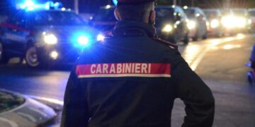 Danneggia gravemente la porta di un panificio, 30enne arrestato a Sant’Antioco