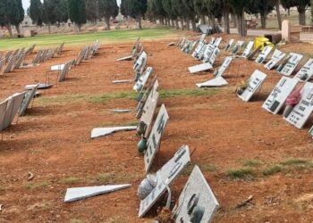 Cagliari, al cimitero di San Michele via alle esumazioni delle salme: chi non fa richiesta, avrà i resti dei parenti nell’ossario