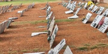 Cagliari, al cimitero di San Michele via alle esumazioni delle salme: chi non fa richiesta, avrà i resti dei parenti nell’ossario