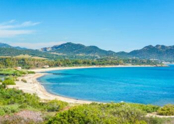 Su Stangioni e San Macario vanno al Comune di Pula: finalmente i controlli contro l’abbandono dei rifiuti