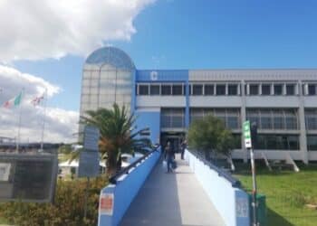 “Il nostro calvario al policlinico di Monserrato, mia madre 77enne abbandonata in condizioni disperate”