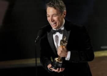 Oscar 2025: trionfa “Anora” con 5 statuette, delusione Demi Moore