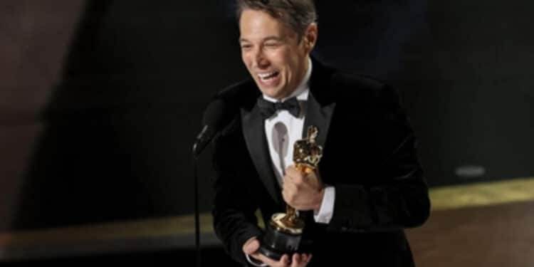 Oscar 2025: trionfa “Anora” con 5 statuette, delusione Demi Moore