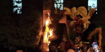 Cagliari, brucia Re Cancioffali: tutti pazzi per il Carnevale con Sa Ratantira VIDEO