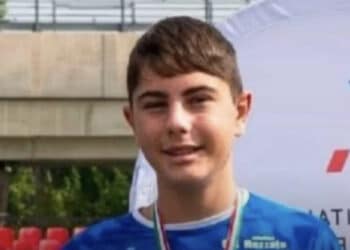 Viene punto da una zecca, Lorenzo muore a 13 anni: aperta un’inchiesta