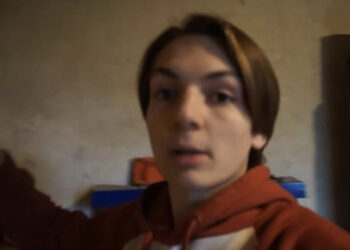 Lo colpisce un aneurisma mentre è in moto e finisce contro un’auto: Jacopo muore a 18 anni