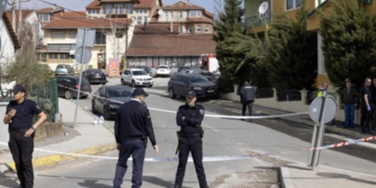 Tragedia in Macedonia: scoppia un incendio in una discoteca, più di 50 morti e oltre 100 feriti