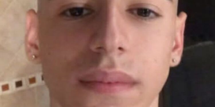 Sestu in lacrime per la morte del giovane Yuri Loi, 19 anni, morto questa mattina in via Cagliari