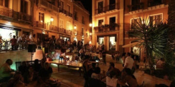 Cagliari, la movida diventa un lusso: prezzi alle stelle nei locali del centro
