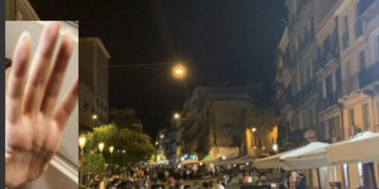 Cagliari, “mio figlio preso a pugni nel Largo e minacciato coi coltelli”
