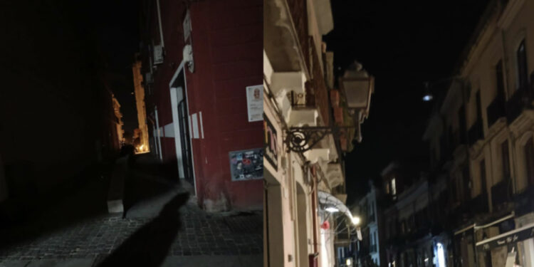 Cagliari, il Corso Vittorio Emanuele avvolto dalle tenebre: telefonini e torce di fortuna per chi passeggia la sera