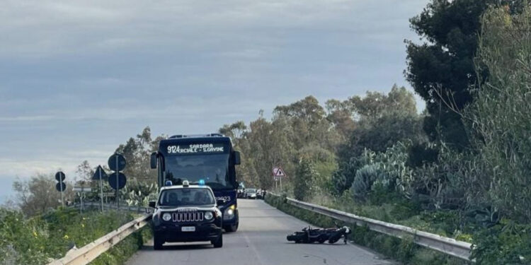 Sardara, si schianta contro il guardrail, morto un centauro di 30 anni