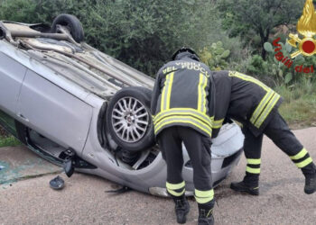 Tortolì, incidente sulla provinciale 27: ferito un ragazzo