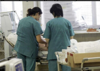 Per gli infermieri un aumento in busta paga di 40 euro, “un’offerta che somiglia più a una mancia che a un riconoscimento“