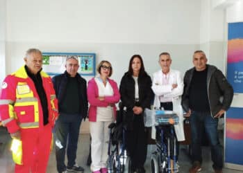 Dal cuore della Sardegna alla pediatria del Brotzu carrozzine, bracciali, sensori e tanti altri strumenti: oltre duemila euro raccolti
