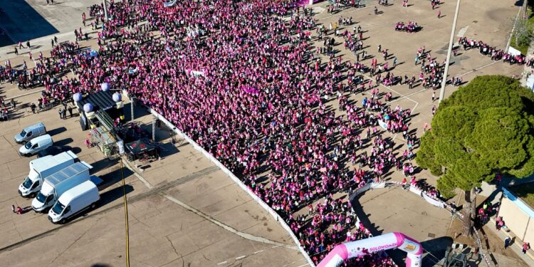 Raffaella: “Io, paziente oncologica per carcinoma mammario condivido una bellissima giornata in rosa e vado avanti sempre e solo con il sorriso”