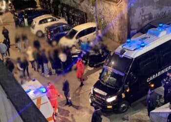 Cagliari, rissa tra ragazzini in piazza Sant’Eulalia: intervengono anche i carabinieri e un’ambulanza