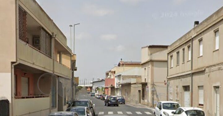 Giochi pericolosi tra ragazzini a Monserrato: “Si sdraiano e aspettano l’arrivo delle auto”