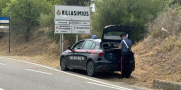 Villasimius, ruba al supermercato e scappa: beccato nelle stradine del centro