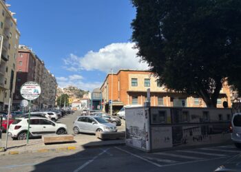 Ultimo giorno per le isole ecologiche del mercato di San Benedetto, domani i lavori che ne completeranno la rimozione (VIDEO)