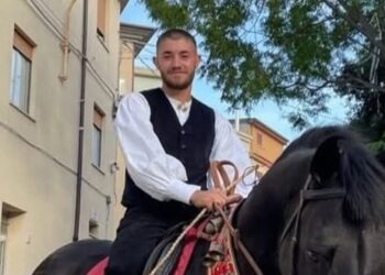 Omicidio di Marco Mameli, il killer ancora introvabile: oggi l’autopsia e domani i funerali del 22enne