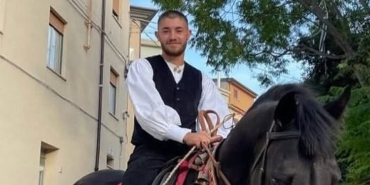 Omicidio di Carnevale a Bari Sardo, domani l’autopsia di Marco e giovedì i funerali