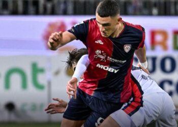 Cagliari-Genoa 1-1, secondo tempo horror e punti regalati ai grifoni: rossoblù fischiati alla Domus