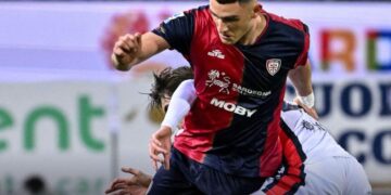 Cagliari-Genoa 1-1, secondo tempo horror e punti regalati ai grifoni: rossoblù fischiati alla Domus