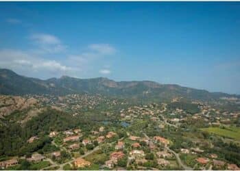 Poggio dei Pini, scontro sulla spiaggia di Cala D’Orri
