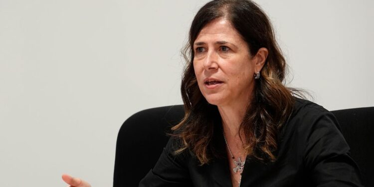 Decadenza Alessandra Todde, domani la presidente in tribunale a Cagliari per salvare la legislatura