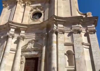 Il quartiere di Stampace si trasforma in una discarica a cielo aperto durante il weekend, continuano le proteste dei residenti (VIDEO)