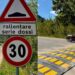 Capoterra, sostituiti i dossi che inducono a rallentare le corse sfrenate degli automobilisti: “Si viaggia a 30 all’ora”