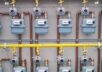 Allarme bollette del gas a Sarroch, cittadini in rivolta: “Da 0,237 è passato a 2,37”