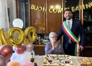 Festa a Cagliari per la nuova centenaria Dolores Pani