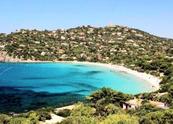 Preoccupazione a Torre delle Stelle, un’abitazione svaligiata dai ladri