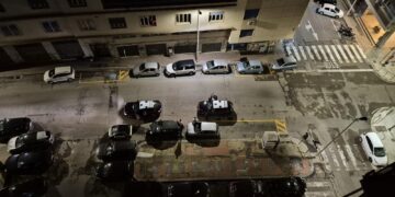 Stampace, escalation di violenza senza fine: nuovo intervento dei carabinieri, un giovane ferito e soccorso dal 118