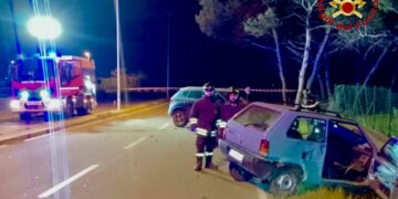 Schianto nella notte al Poetto: quattro feriti, grave una ragazza