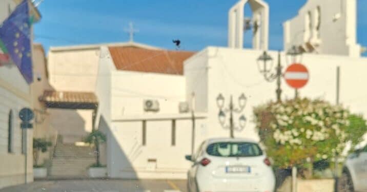 Sarroch, “multe salate per chi parcheggia 5 minuti per recarsi in farmacia”