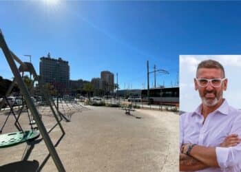 Cagliari, polemica aperta in Consiglio: “Togliamo l’area giochi per i bambini da via Roma, giocano nello smog”