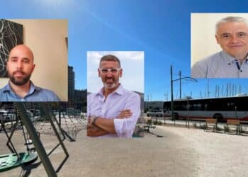 Scontro politico sull’area giochi di Via Roma: “Il sindaco vuole mandare via i bambini dalle altalene?”