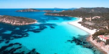 Tuerredda, bagni e tintarelle solo su prenotazione: al via il nuovo sistema di accesso alla bellissima spiaggia di Teulada