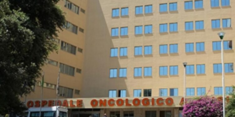 Cagliari, è caos totale sul trasferimento dei malati dal Businco: il Brotzu, “Non cambierà nulla”